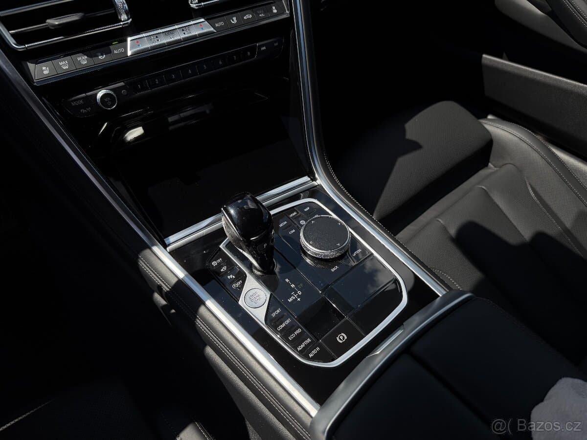 2025 BMW M8 - 18