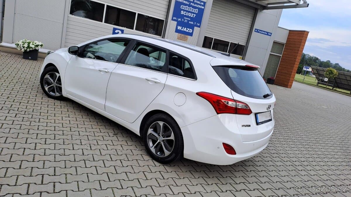 2017 Hyundai i30 - 18