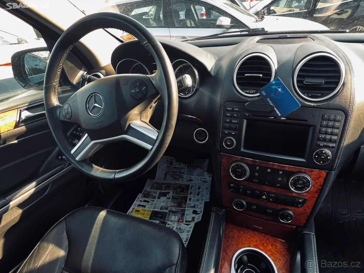 Mercedes-Benz GL - 18