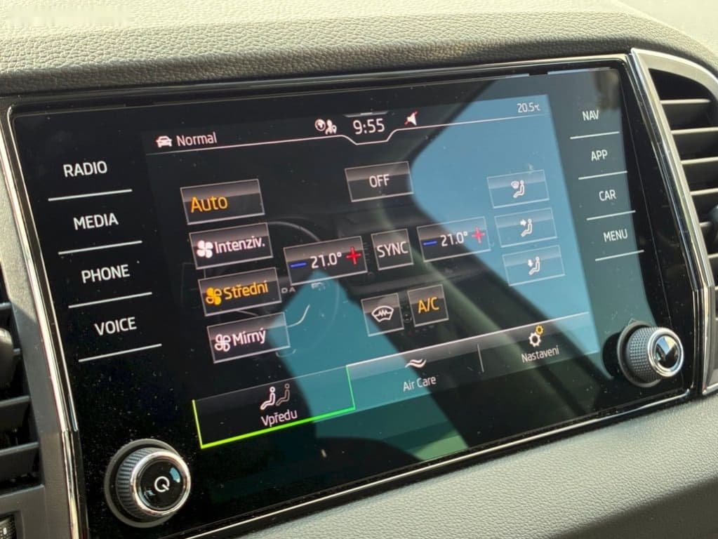 2025 Škoda KAROQ - 18