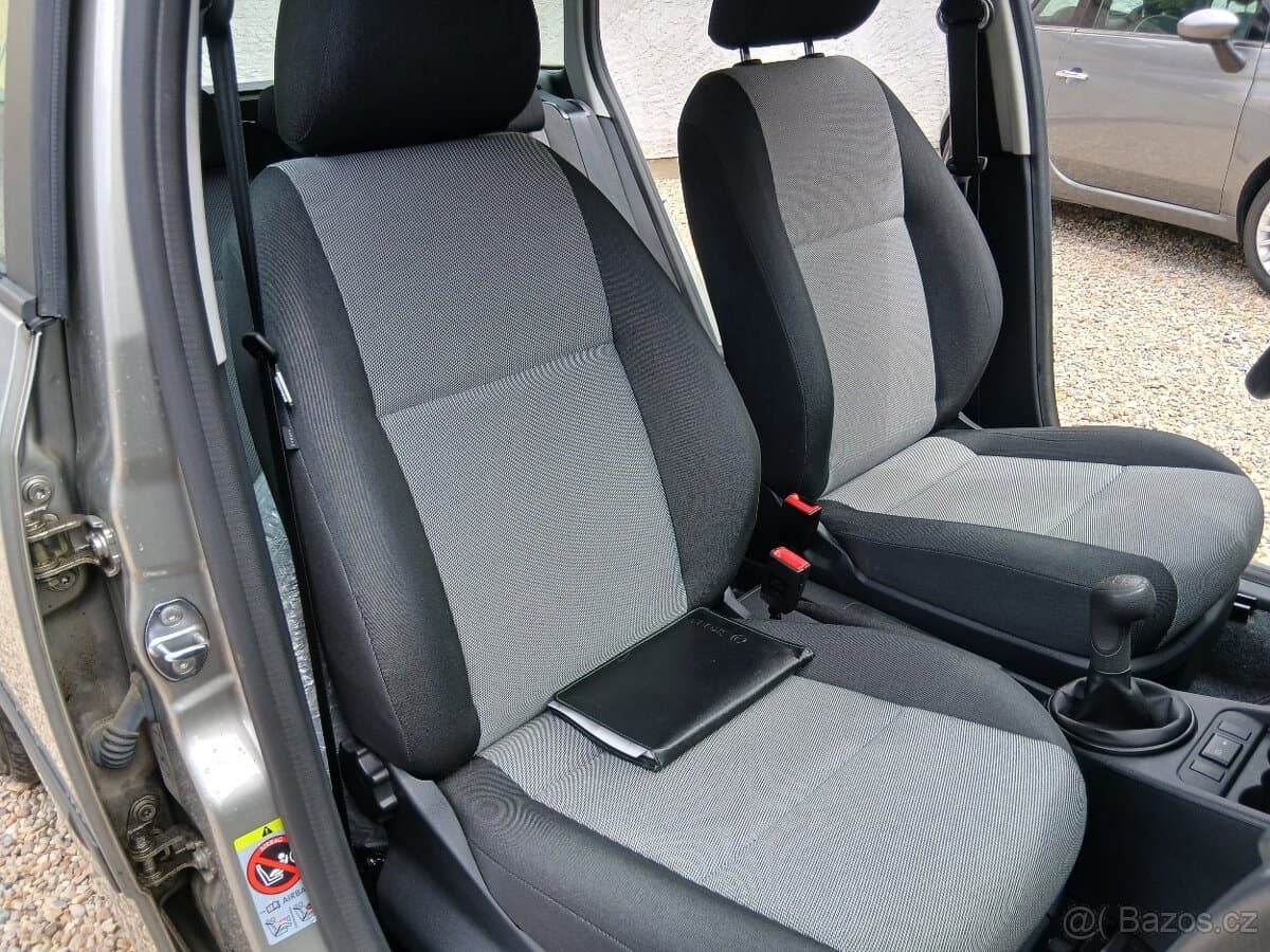 2012 Škoda FABIA - 18