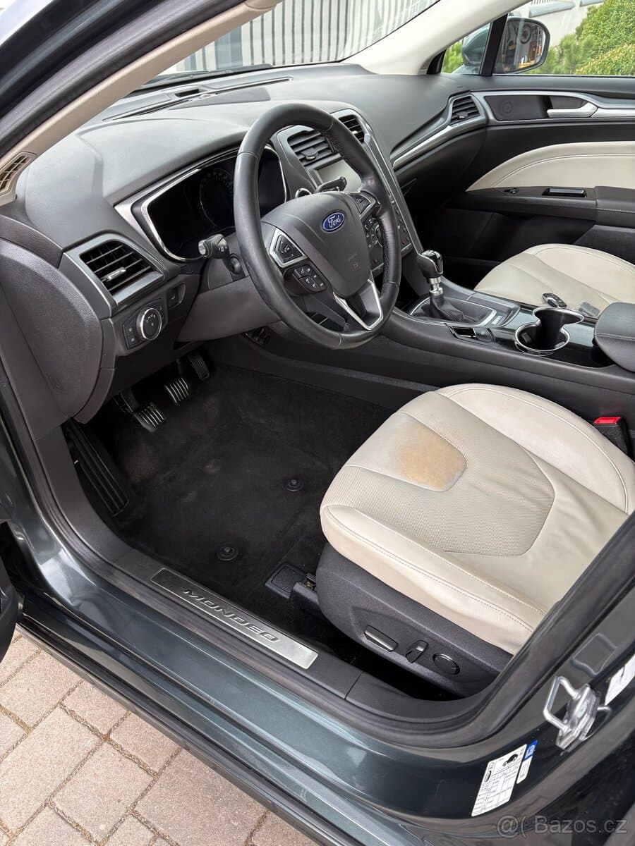 2016 Ford MONDEO - 18