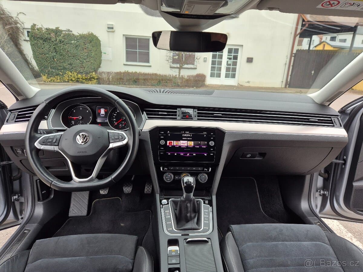 2020 Volkswagen PASSAT - 18