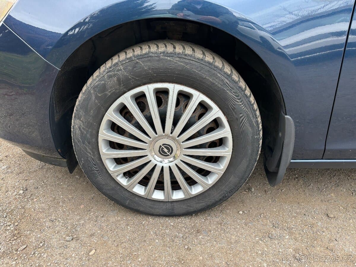 Opel ASTRA - 18