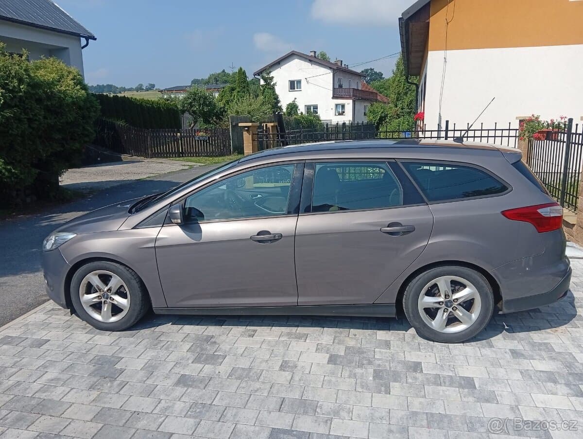 Ford FOCUS - 18
