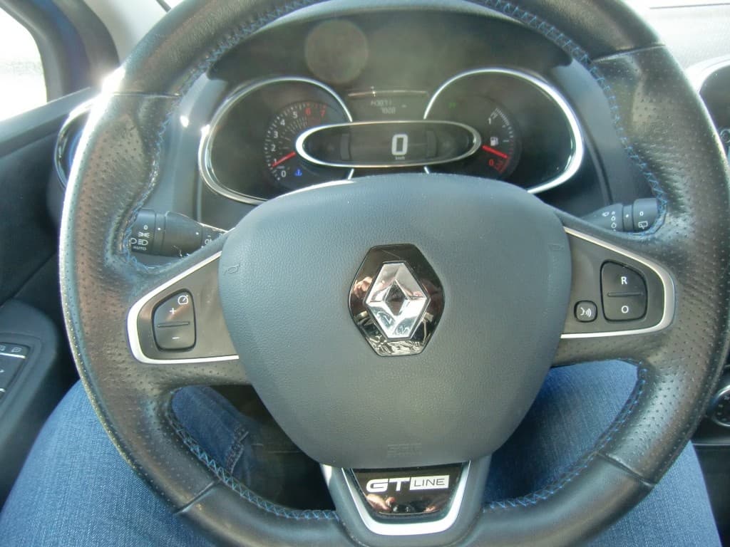 2017 Renault CLIO - 18