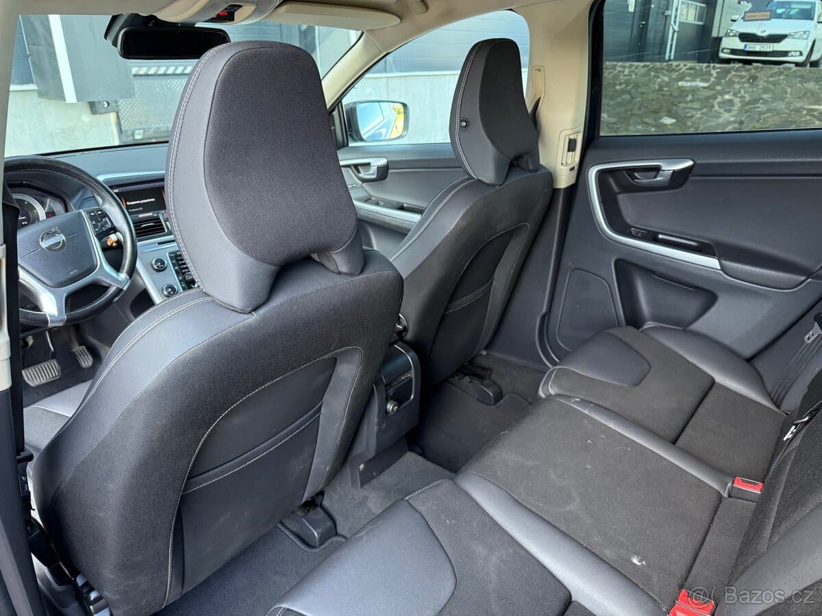 2011 Volvo XC60 - 18