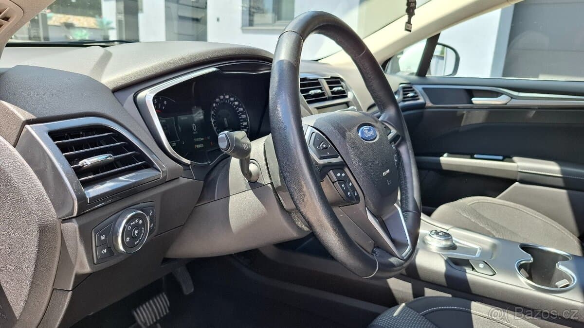 2021 Ford MONDEO - 18