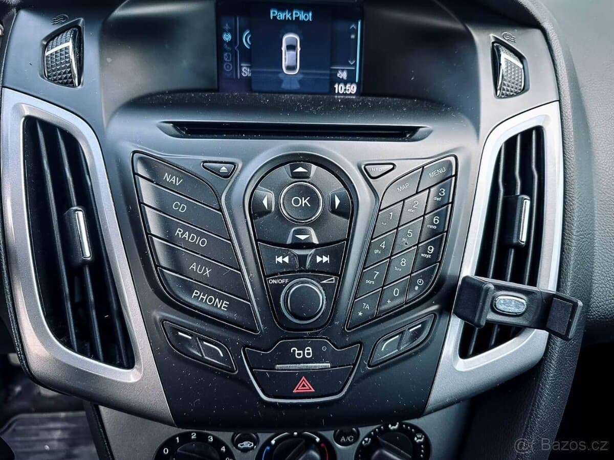 2013 Ford FOCUS - 18
