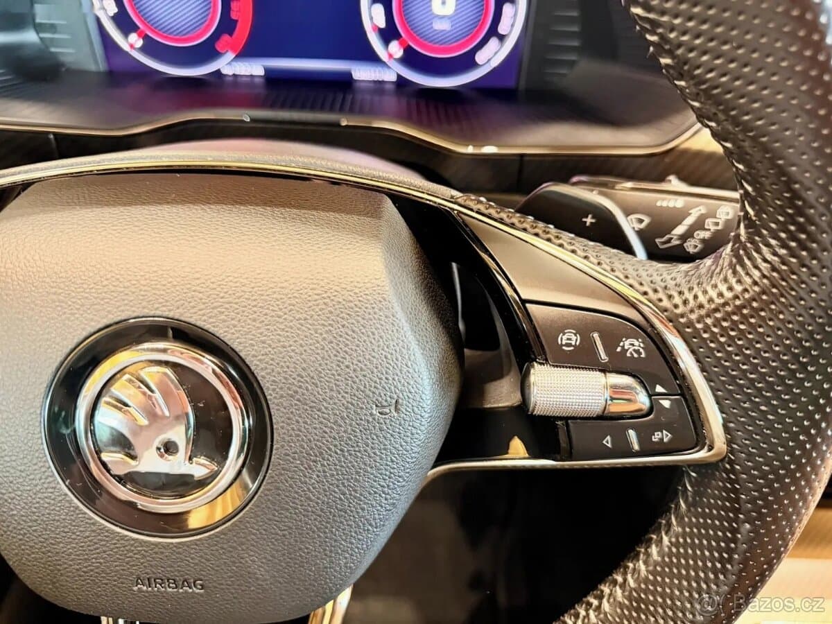 2020 Škoda SUPERB - 18