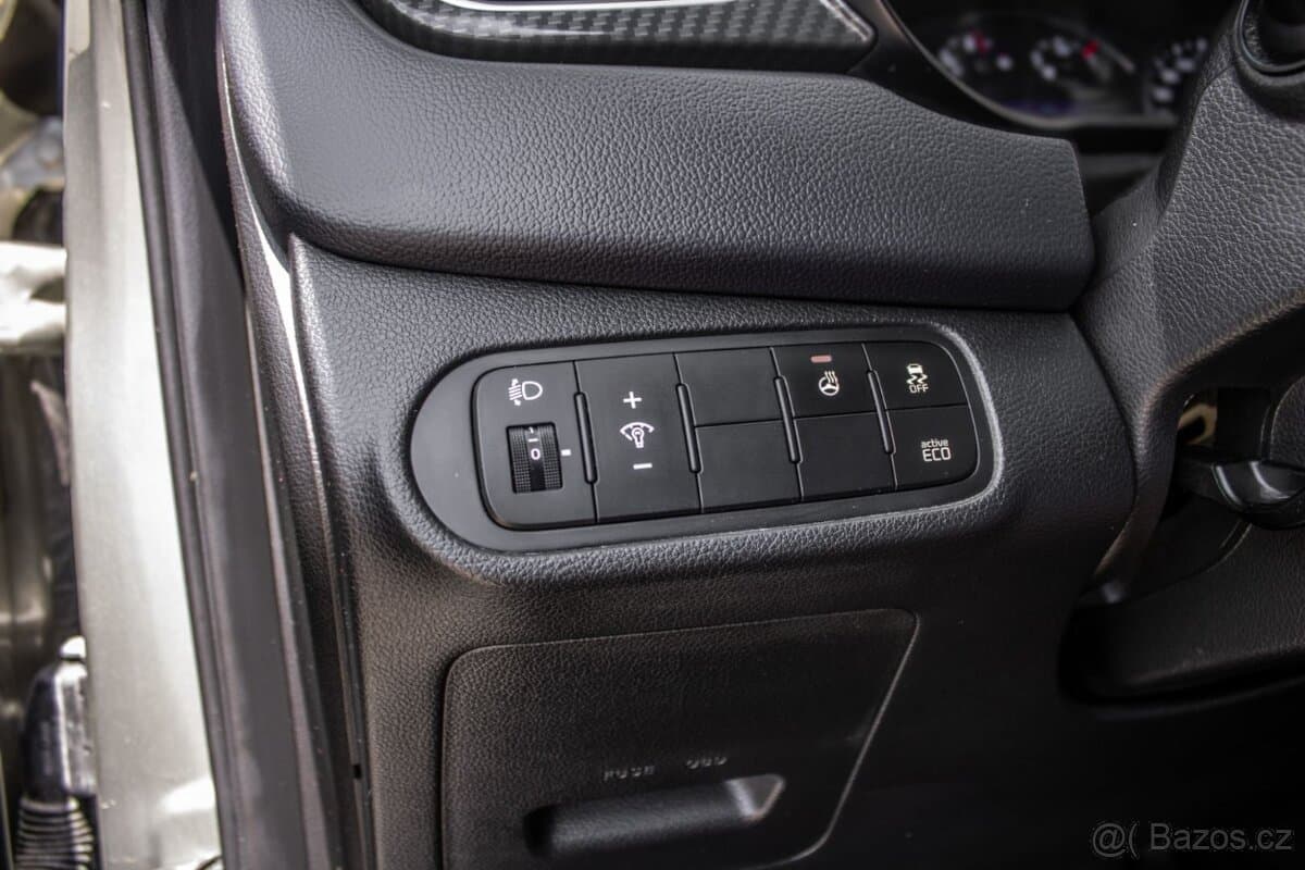 2018 Kia CARENS - 18