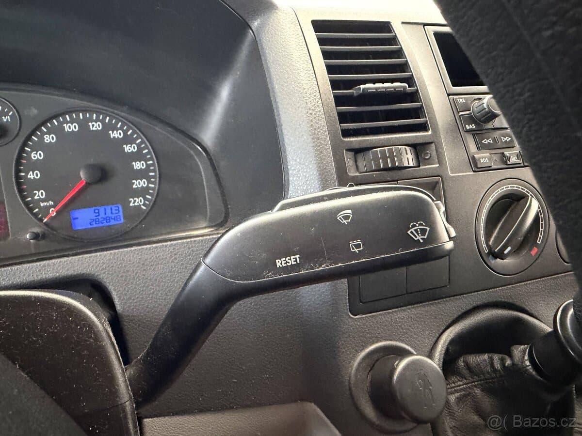 2004 Volkswagen TRANSPORTER - 18