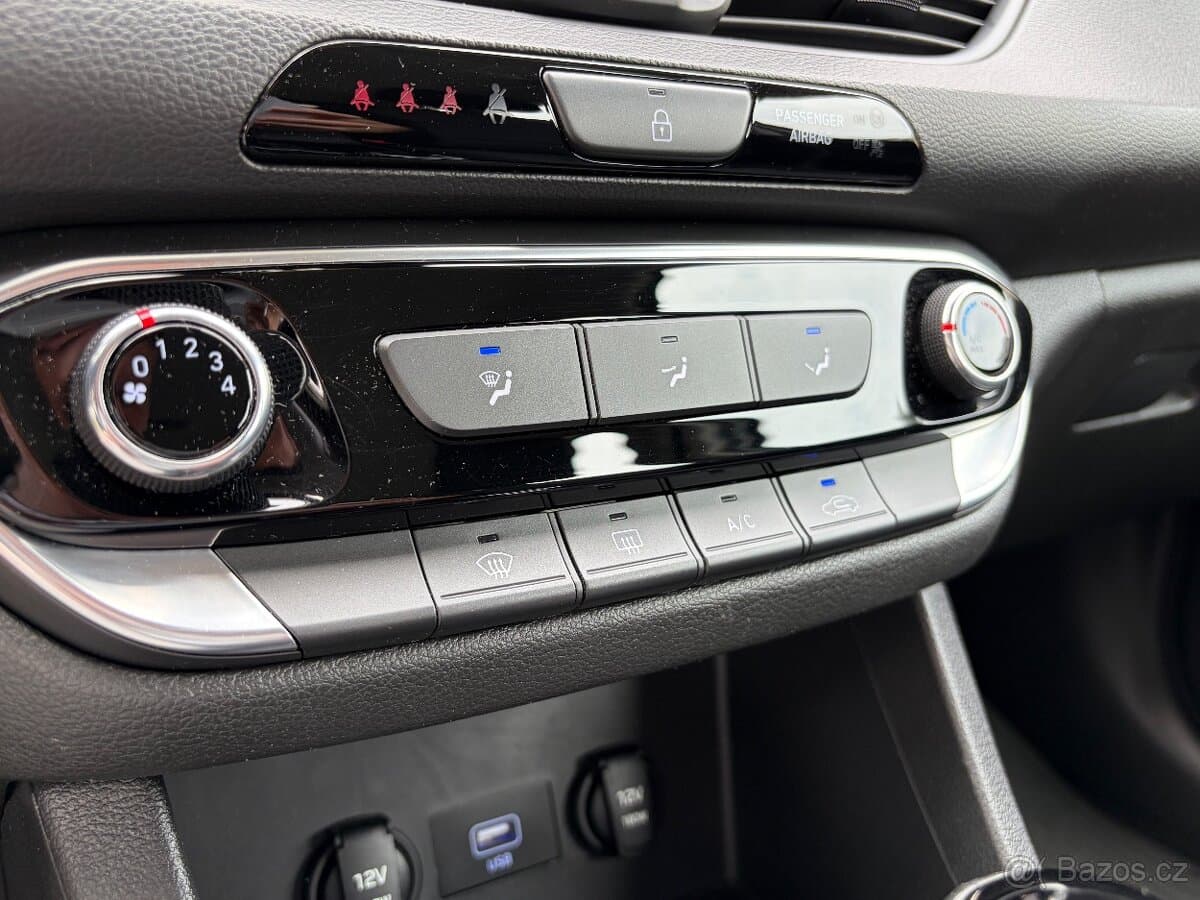2021 Hyundai i30 - 18