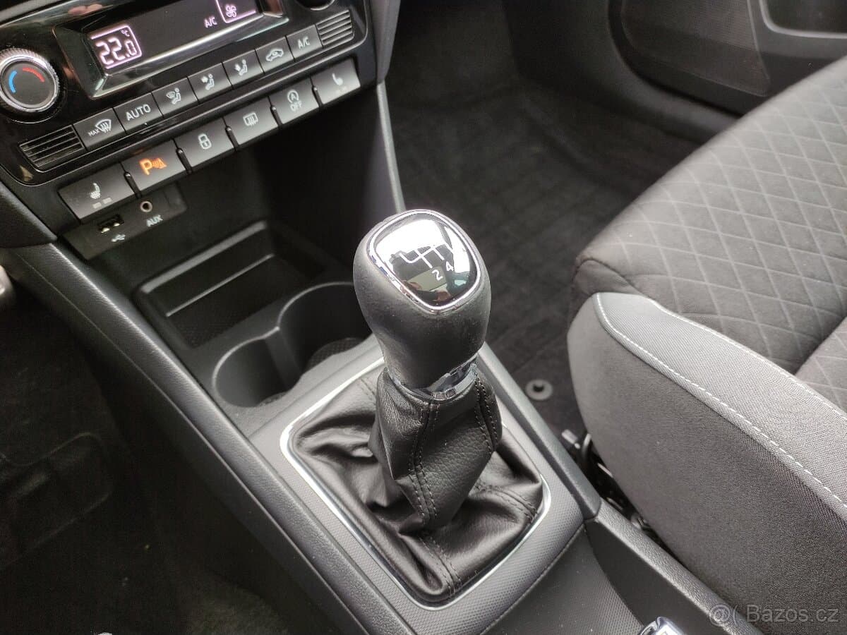 2015 Škoda RAPID - 18