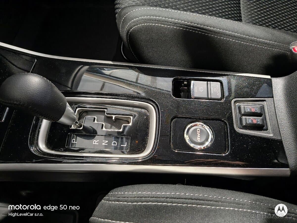 2017 Mitsubishi OUTLANDER - 18
