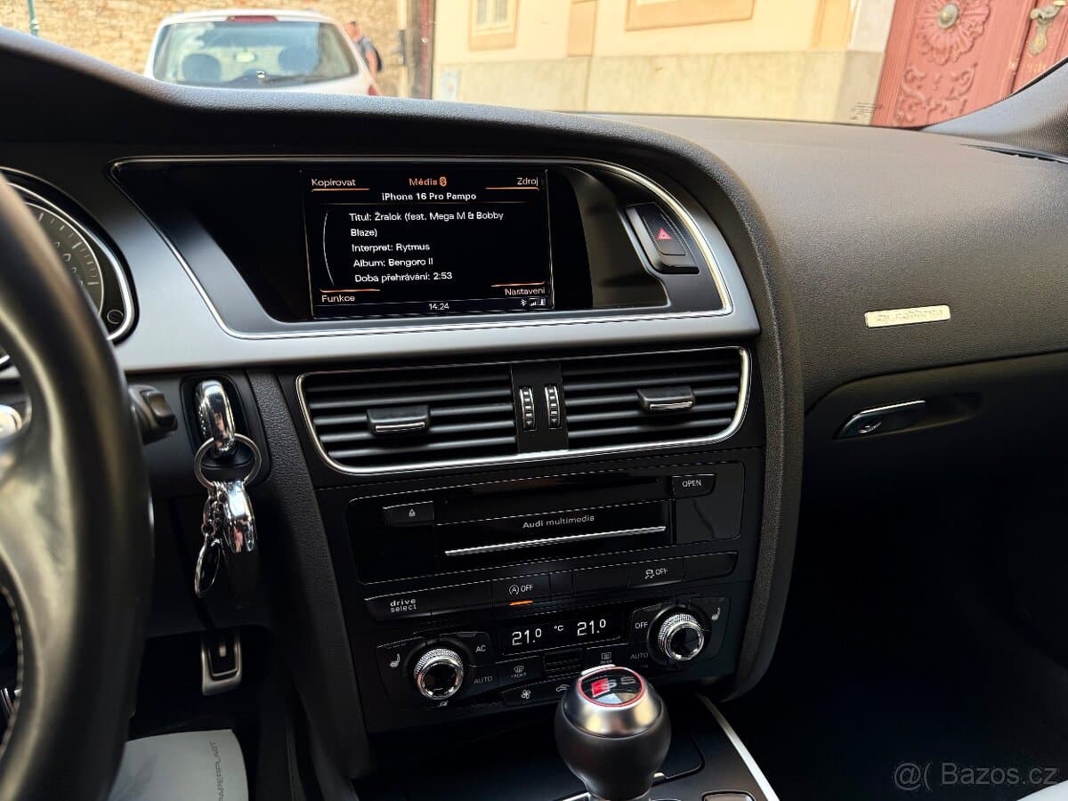 2012 Audi S5 - 18