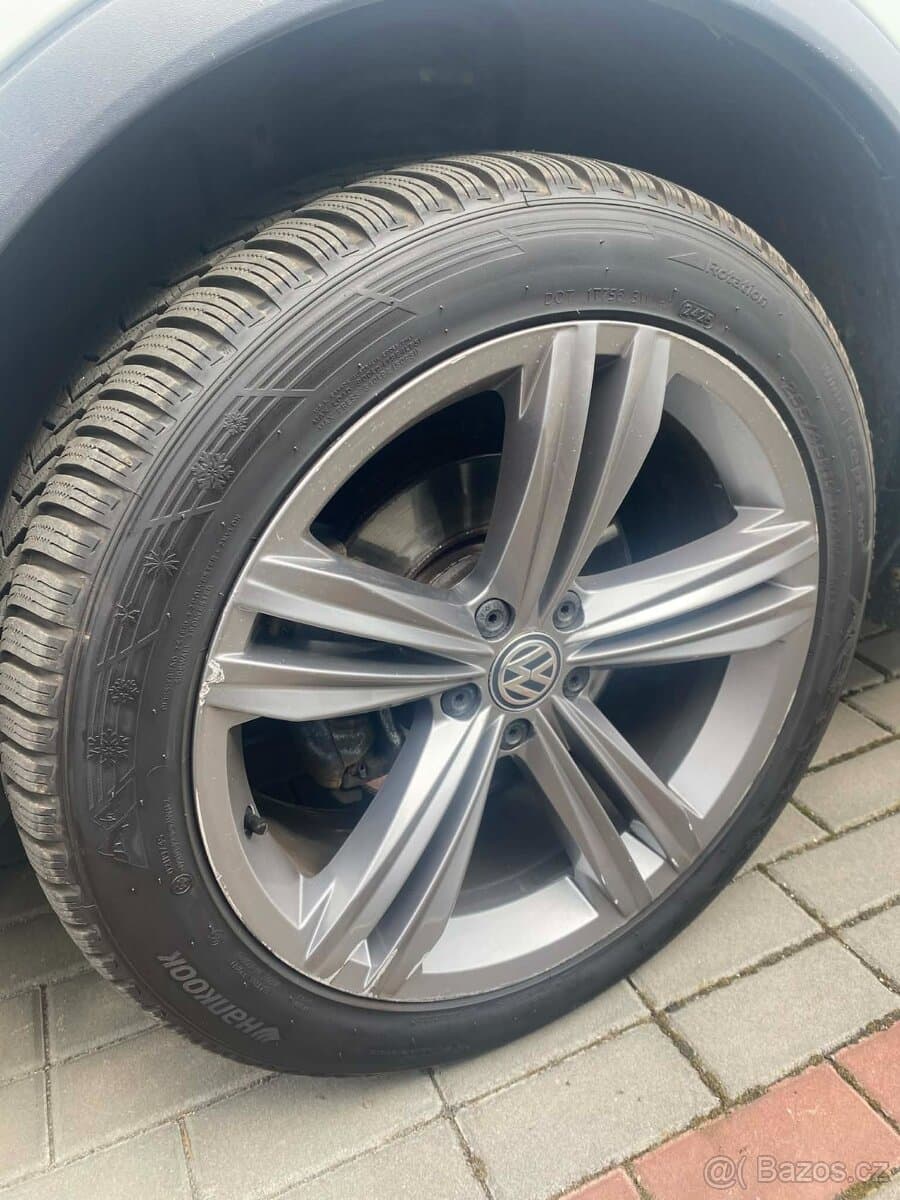 2018 Volkswagen TIGUAN - 18