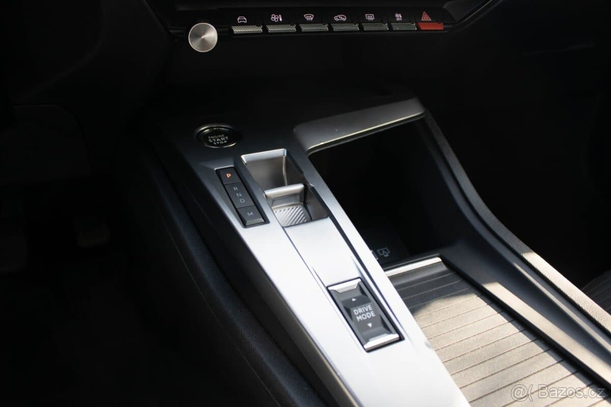 2023 Peugeot 308 - 18