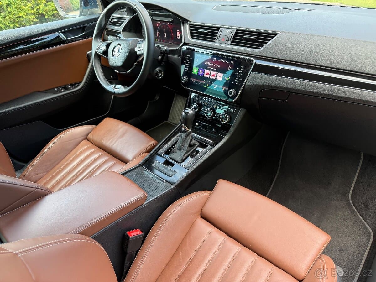 2023 Škoda SUPERB - 18