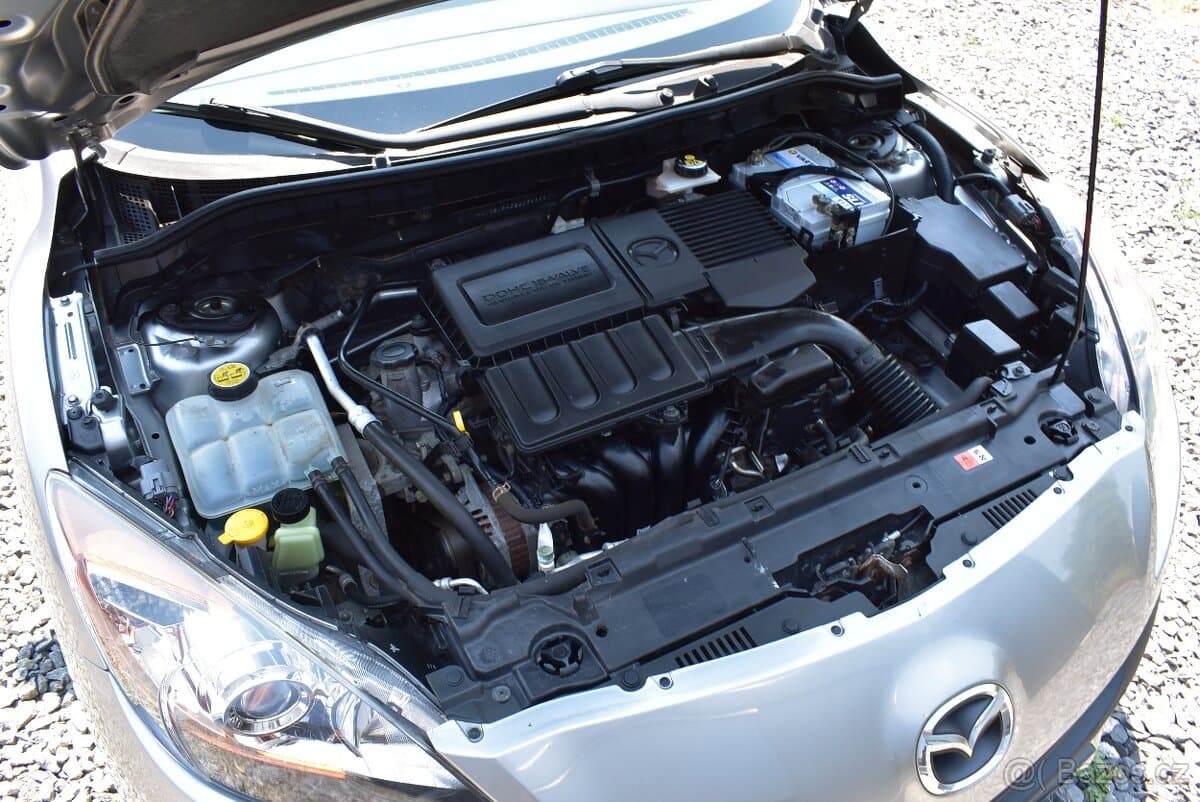 2013 Mazda 3 - 18