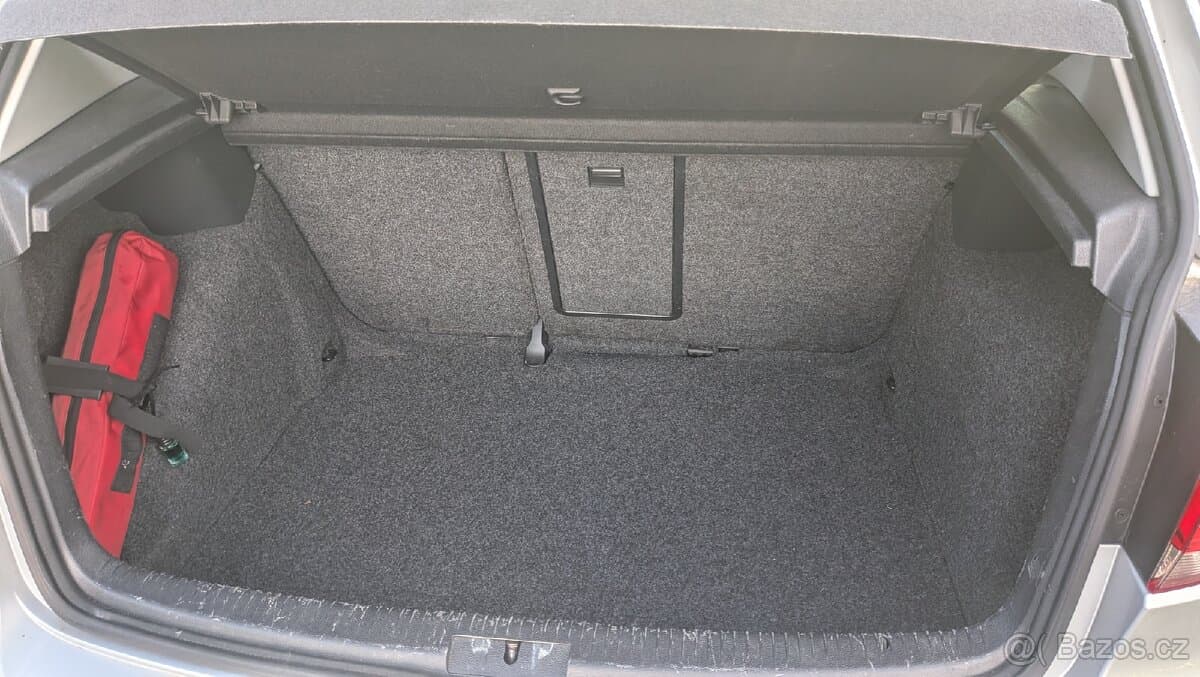 2012 Volkswagen GOLF - 18