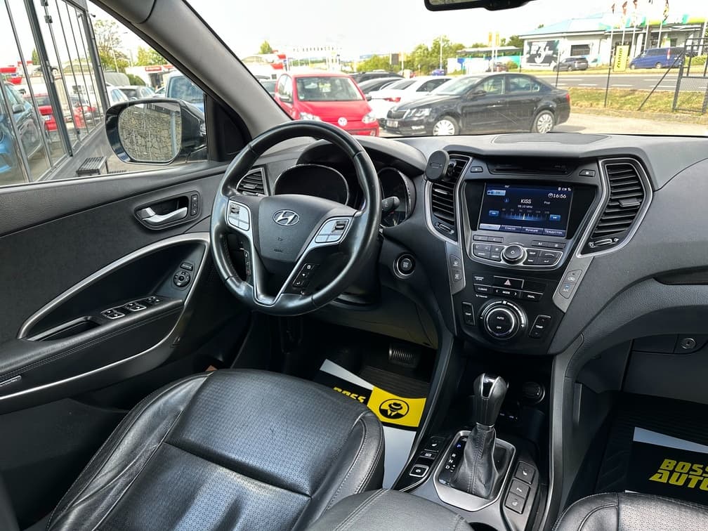 2013 Hyundai SANTA FE - 18