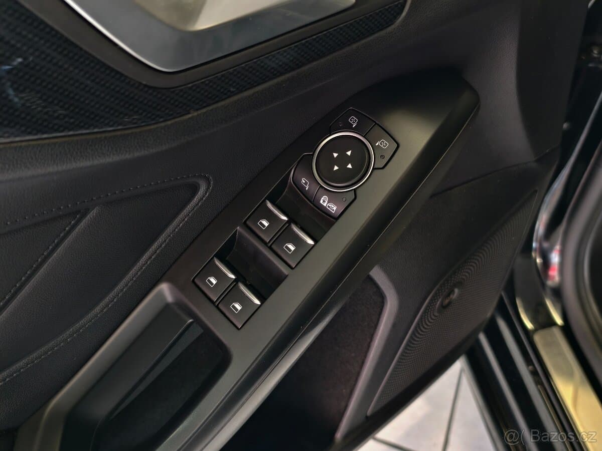 2020 Ford FOCUS - 18
