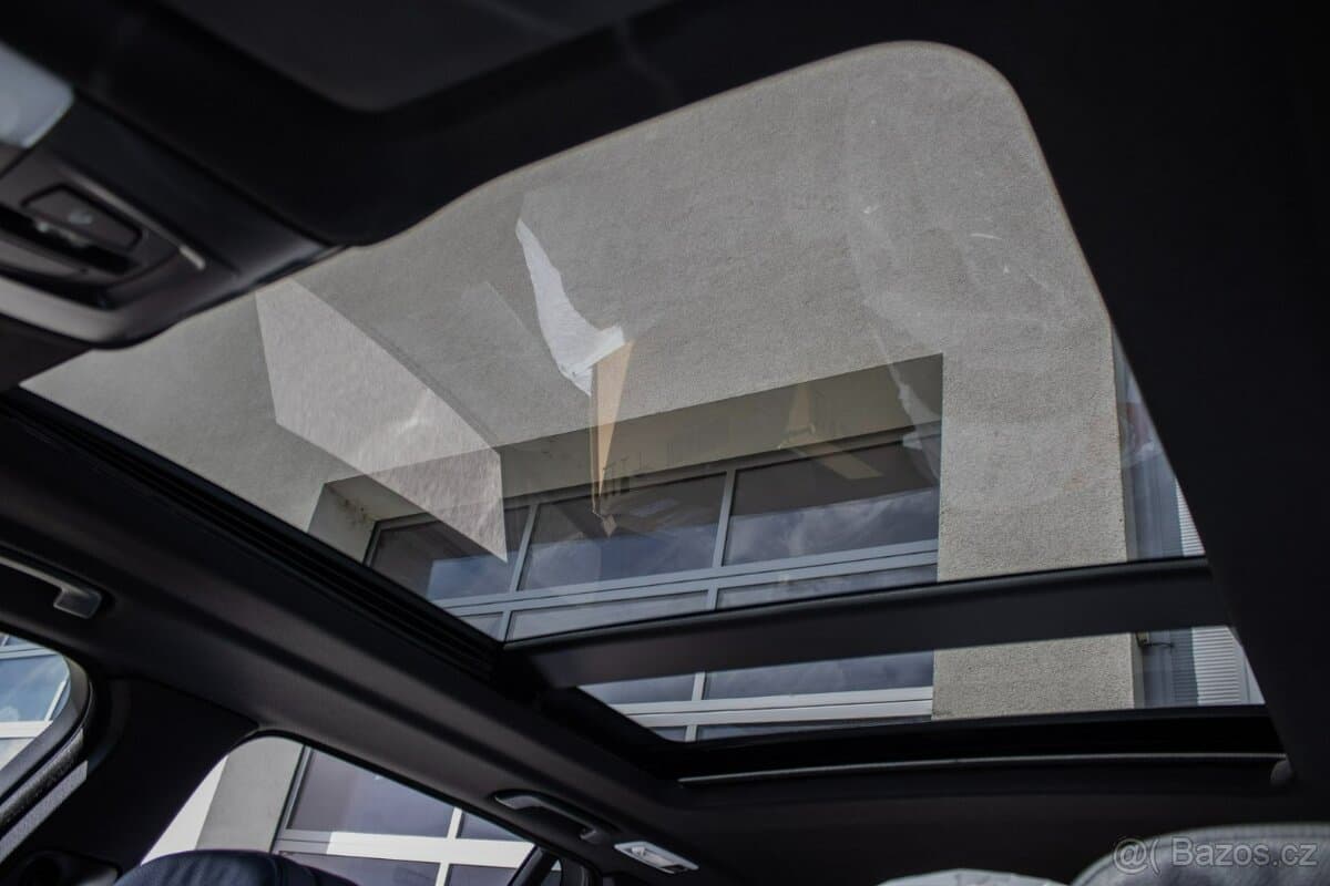 2016 BMW M5 - 18