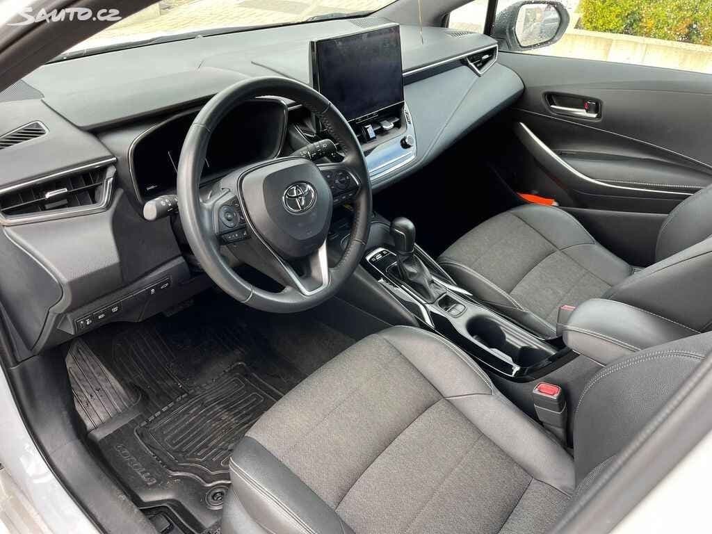 2023 Toyota COROLLA - 18
