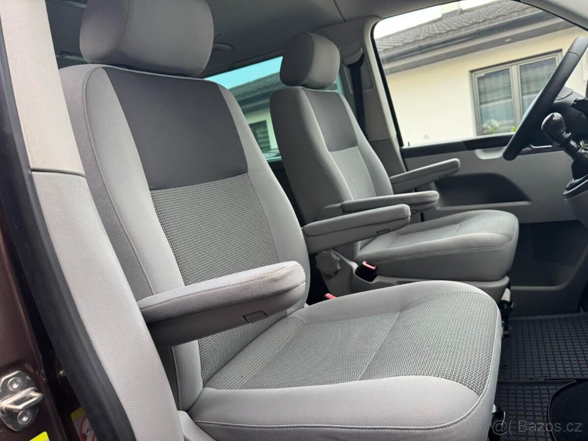 2010 Volkswagen CARAVELLE - 18