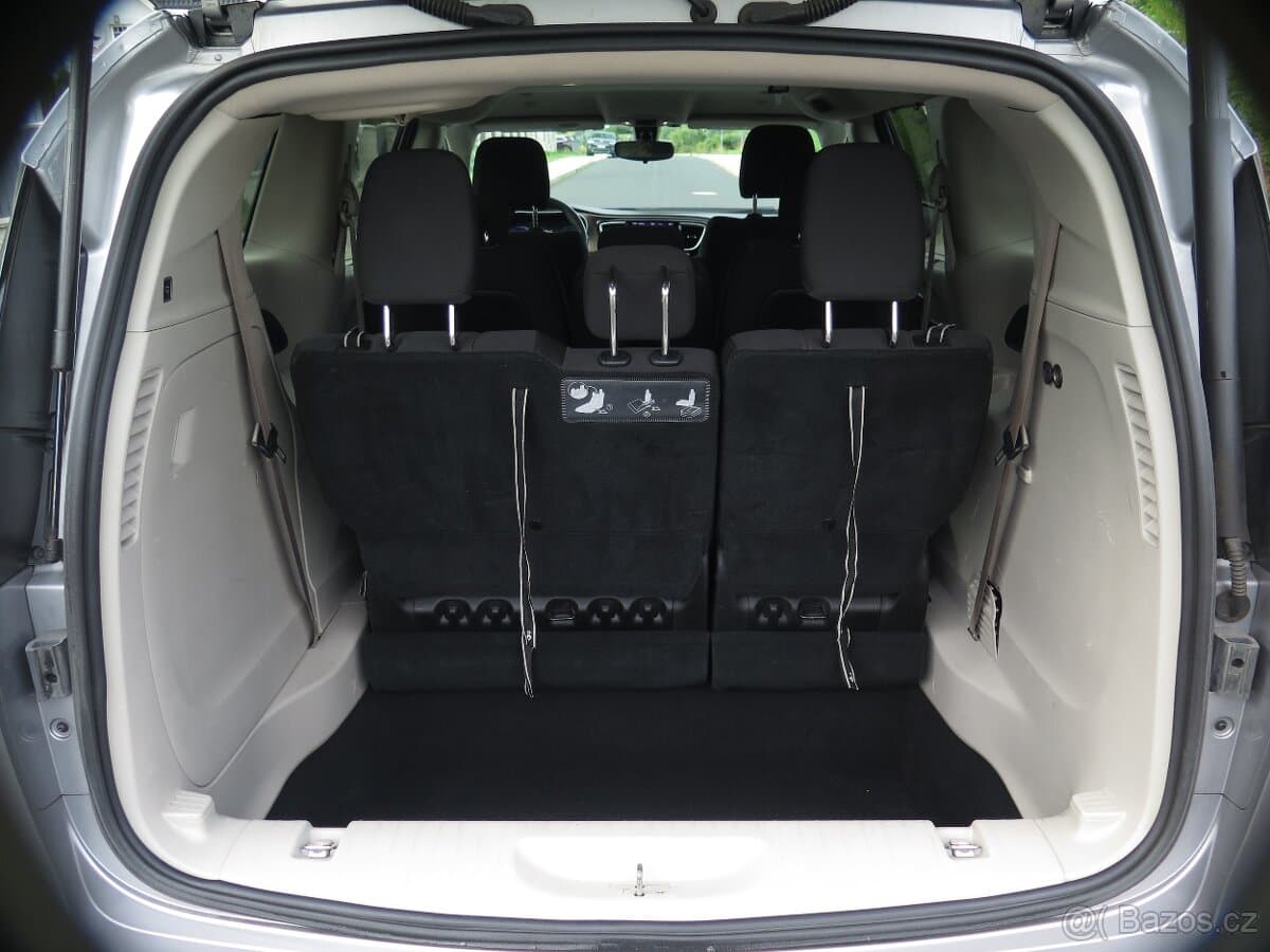 2018 Chrysler PACIFICA - 18