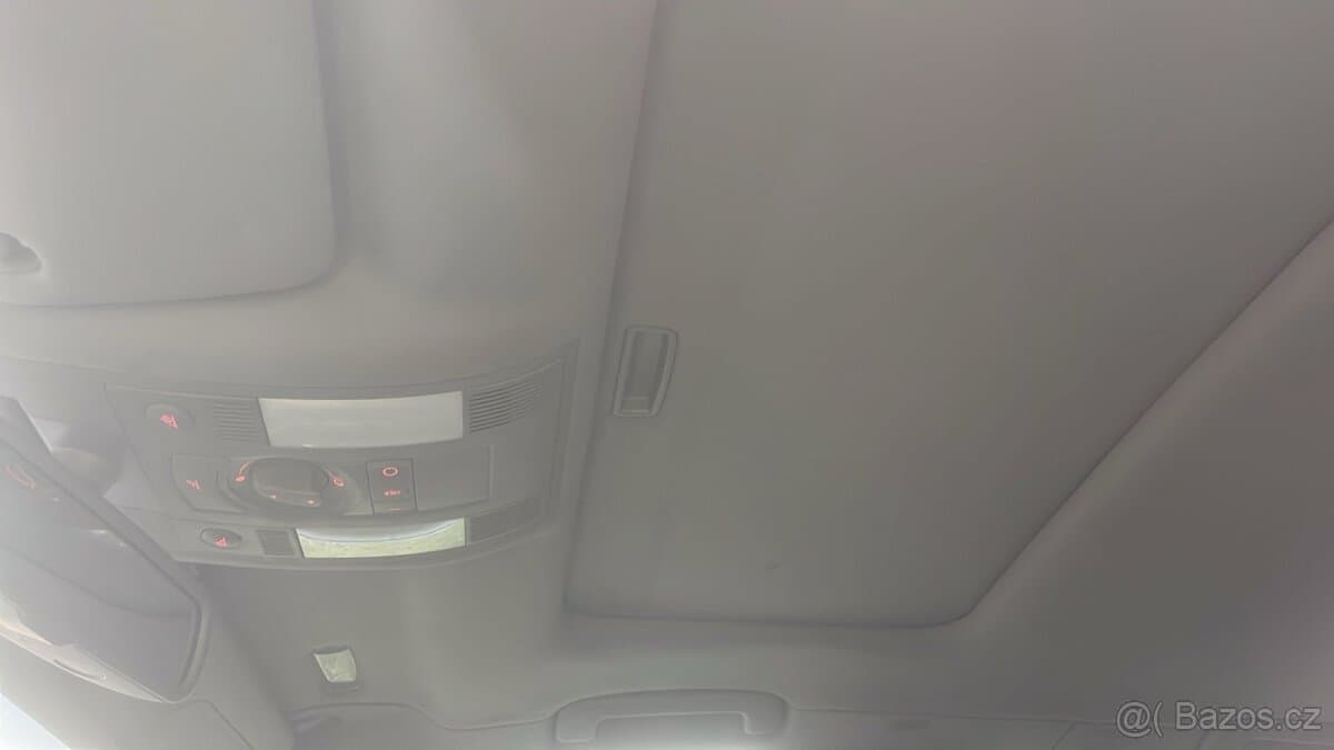 2005 Audi A8 - 18