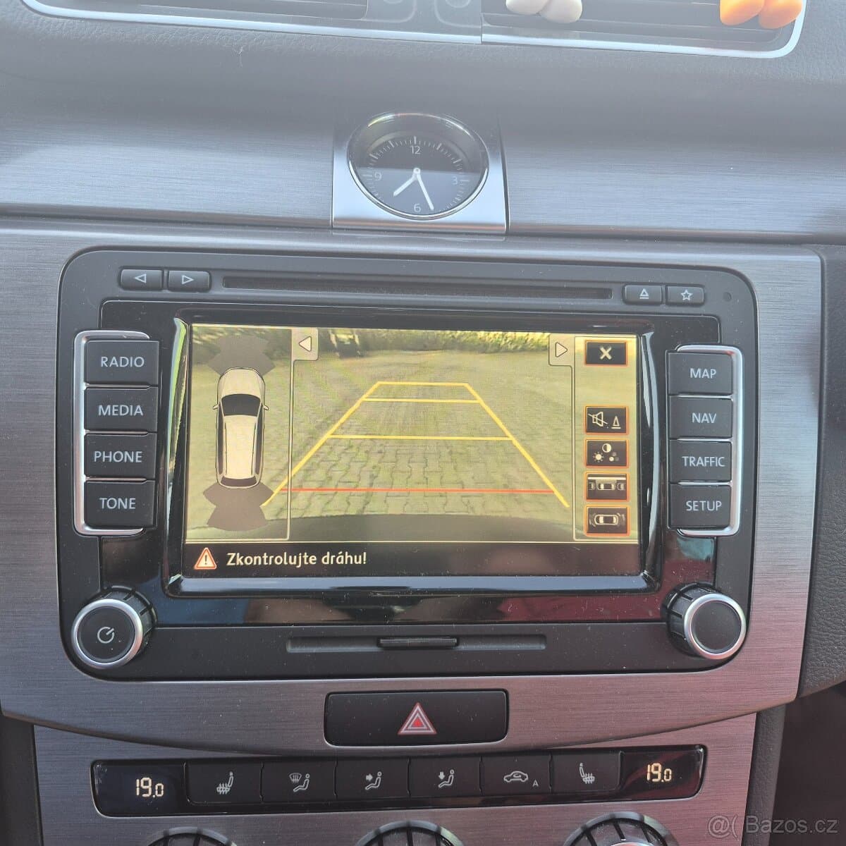 2012 Volkswagen PASSAT - 18