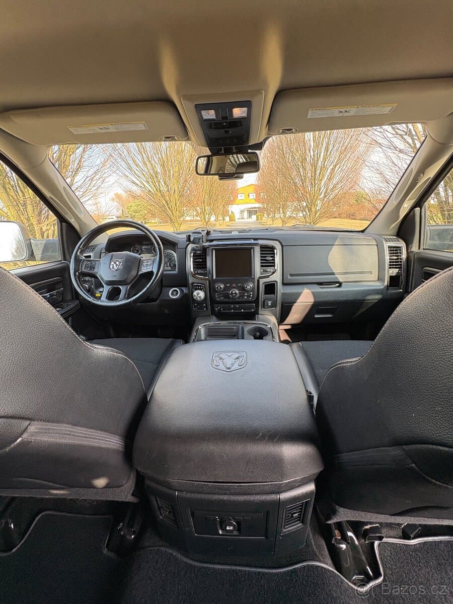 2016 Dodge OSTATNÍ - 18