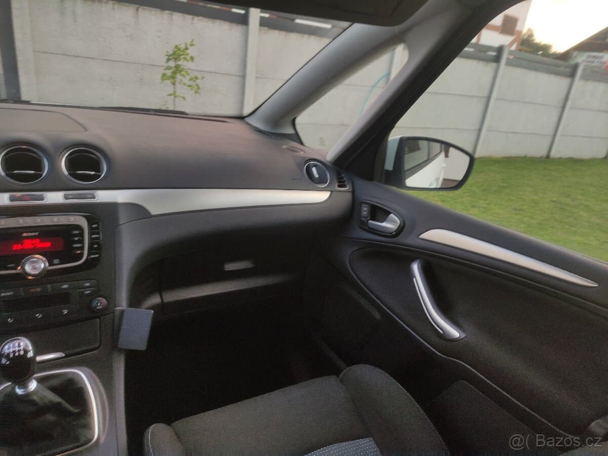 Ford S-MAX - 18