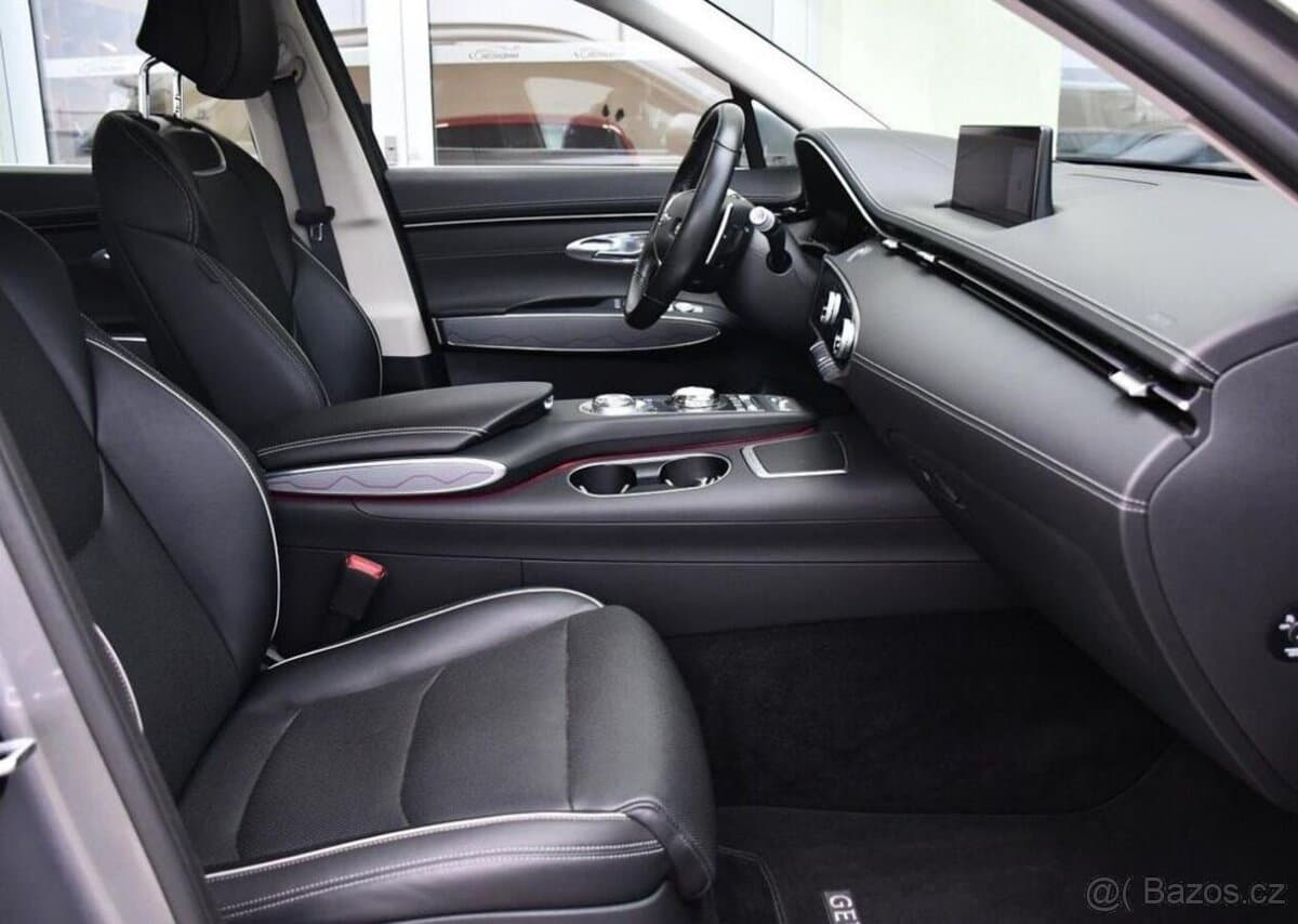 2022 Genesis GV70 - 18