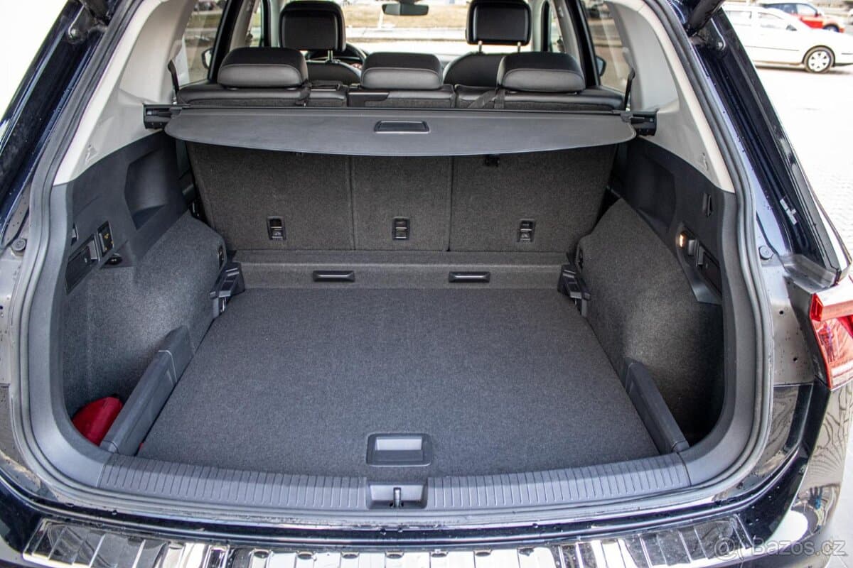 2018 Volkswagen TIGUAN - 18