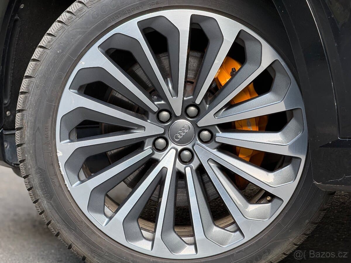 2020 Audi E-TRON - 18