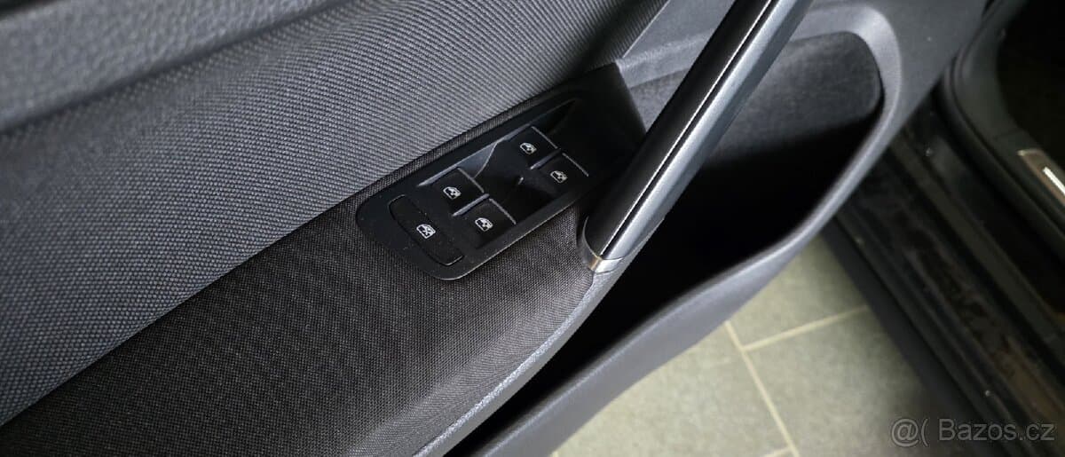 2016 Volkswagen GOLF - 18