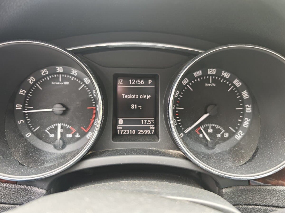 2013 Škoda SUPERB - 18