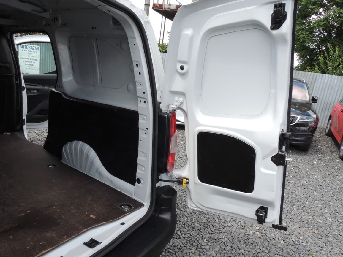 2023 Fiat DOBLO - 18