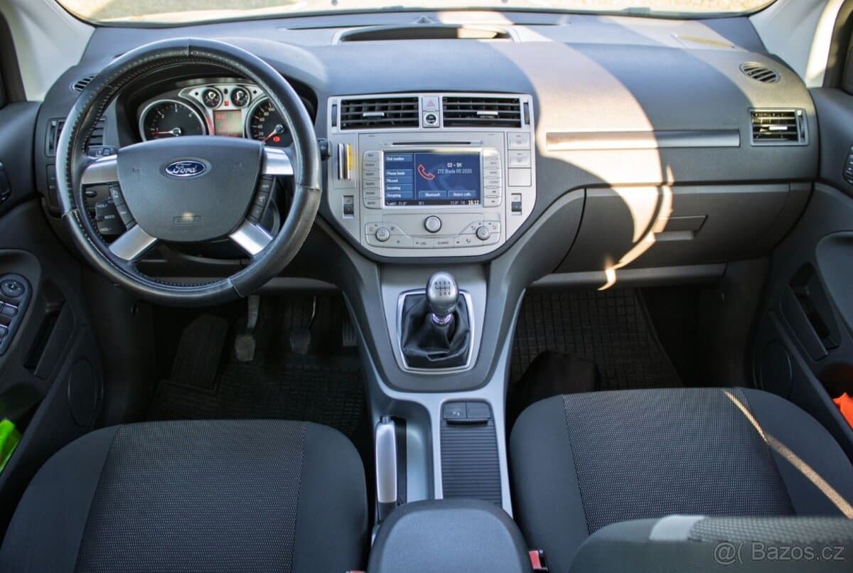 2012 Ford KUGA - 18