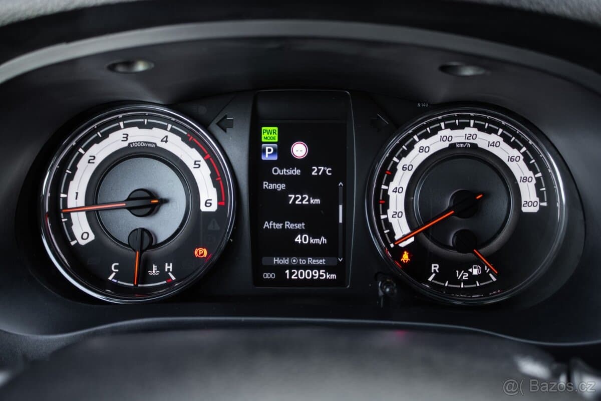 2020 Toyota HILUX - 18