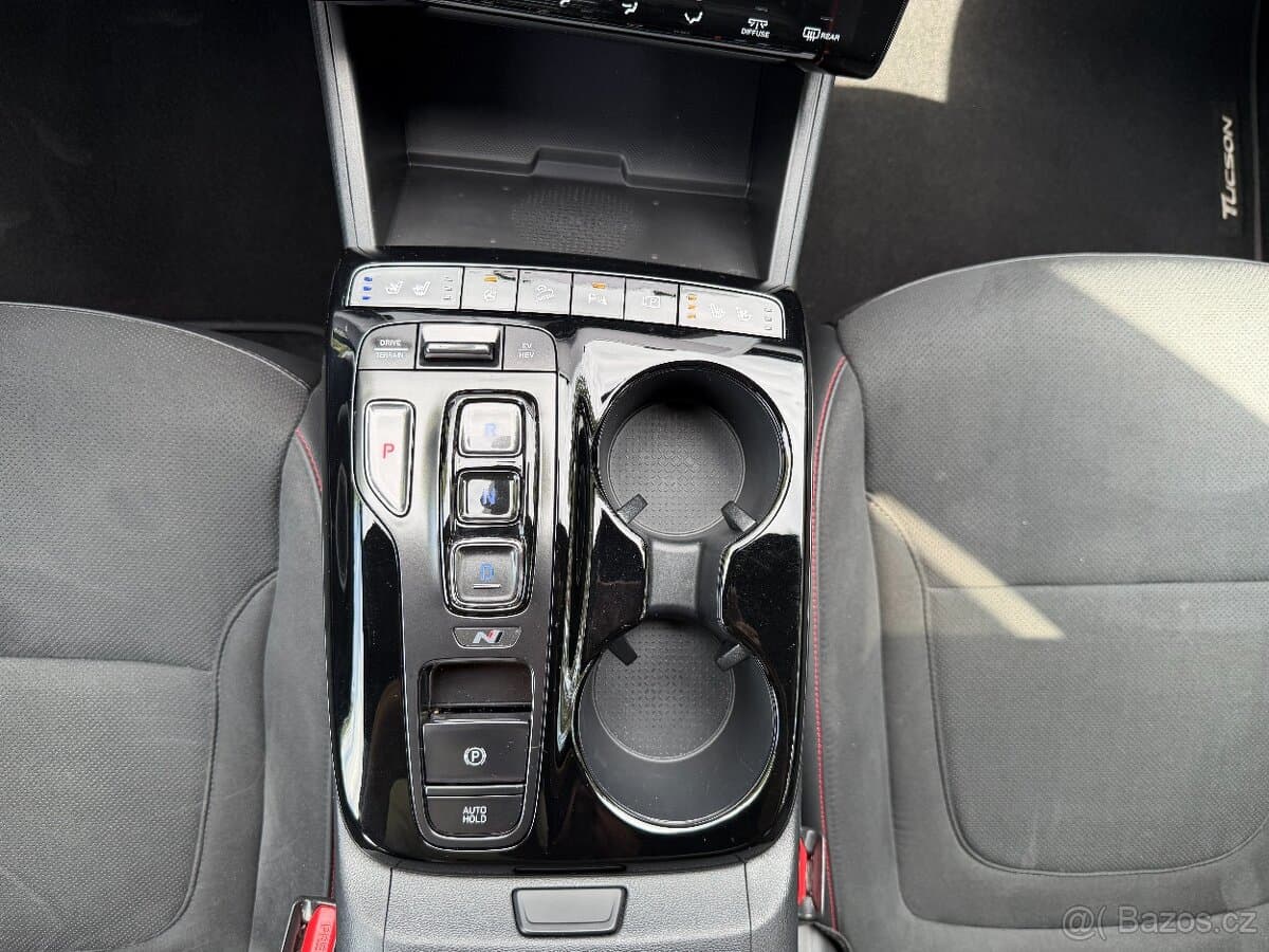 2022 Hyundai TUCSON - 18