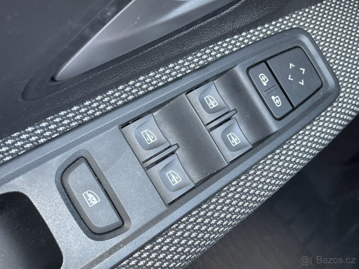 2023 Dacia SANDERO - 18