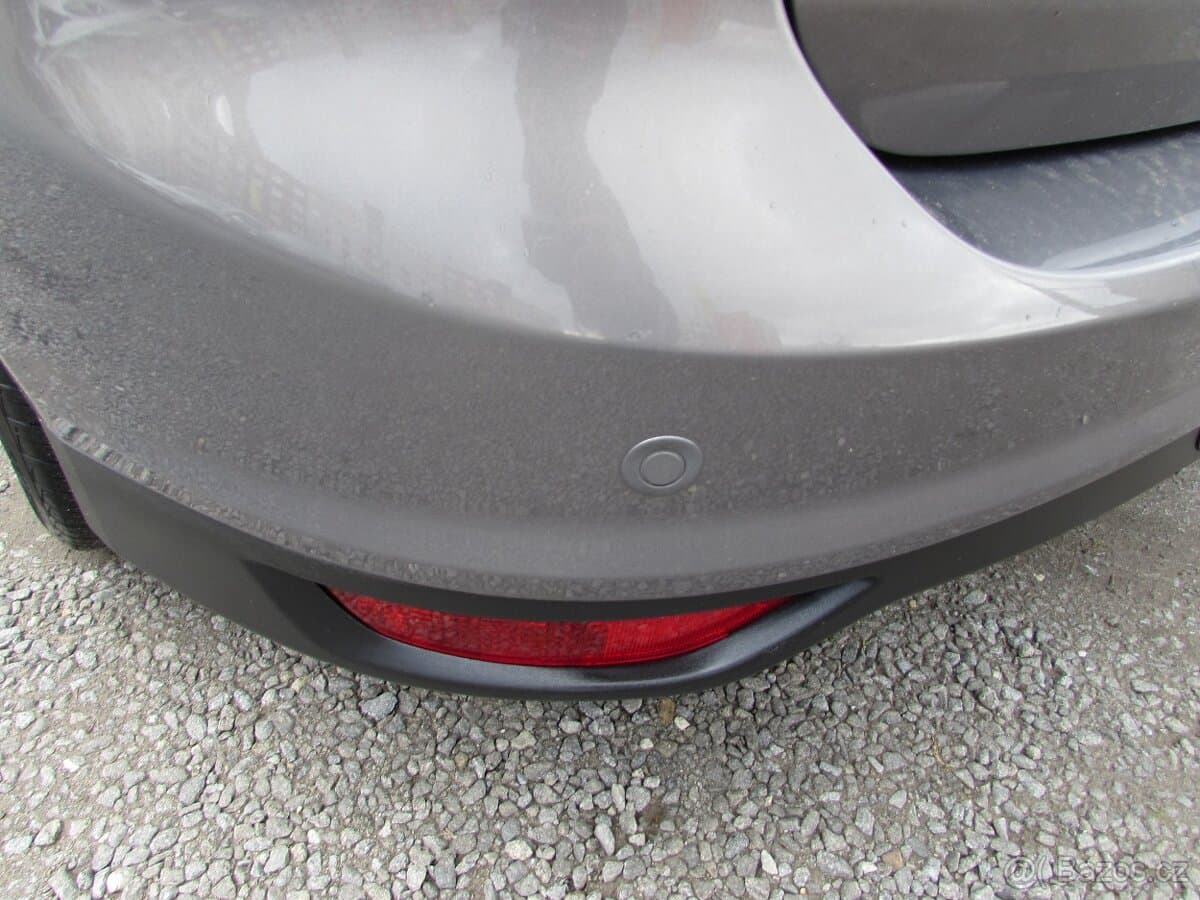 2012 Ford C-MAX - 18