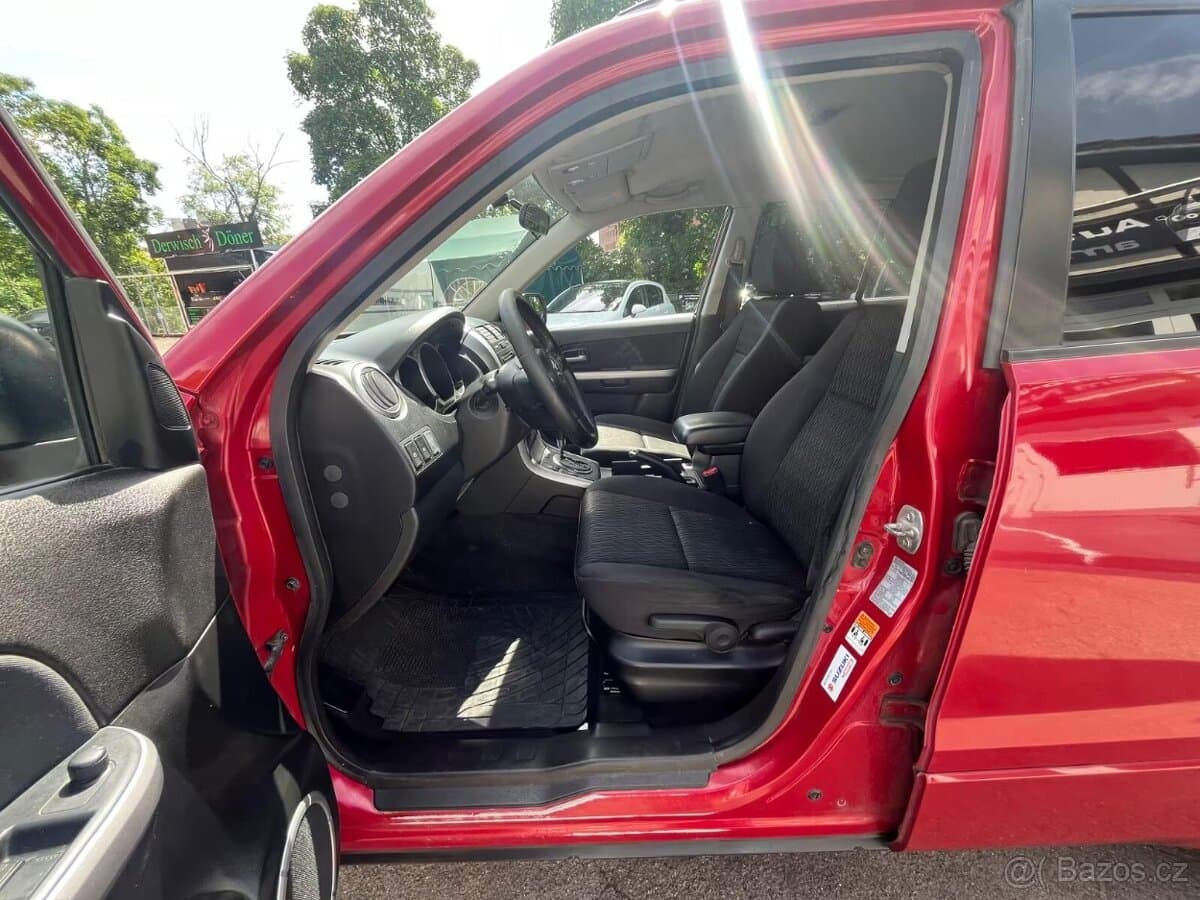 2015 Suzuki GRAND - 18