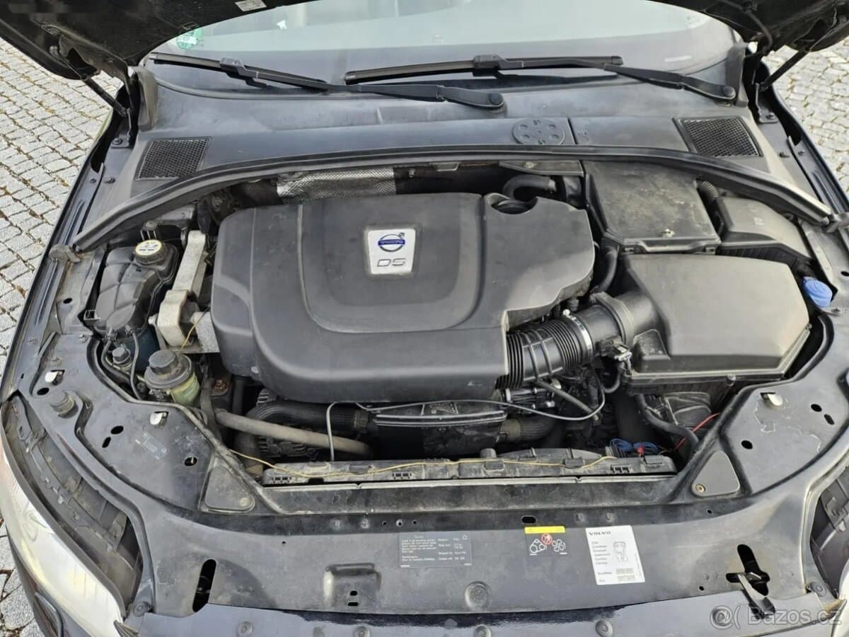 2010 Volvo V70 - 18