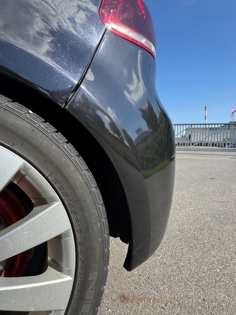 2010 Volkswagen GOLF - 18