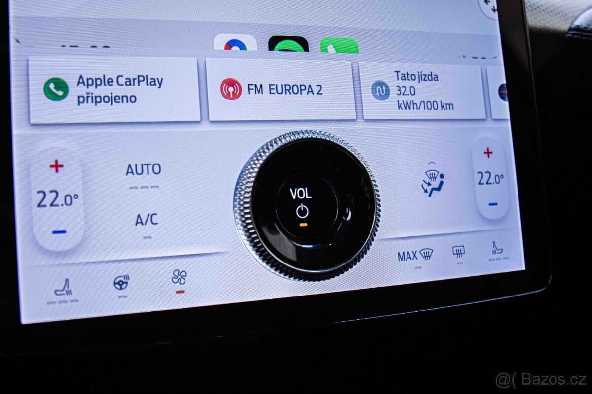 2021 Ford MUSTANG - 18
